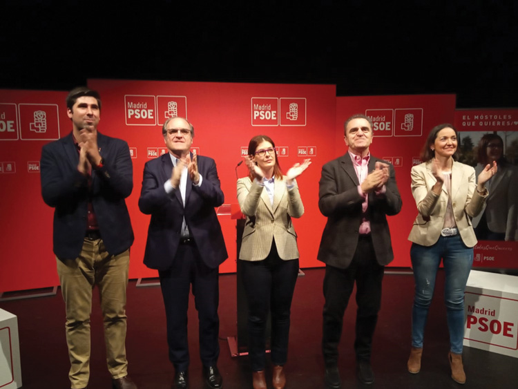 Noelia Posse acude “de incógnito” al nombramiento de José Manuel Franco como delegado de Gobierno