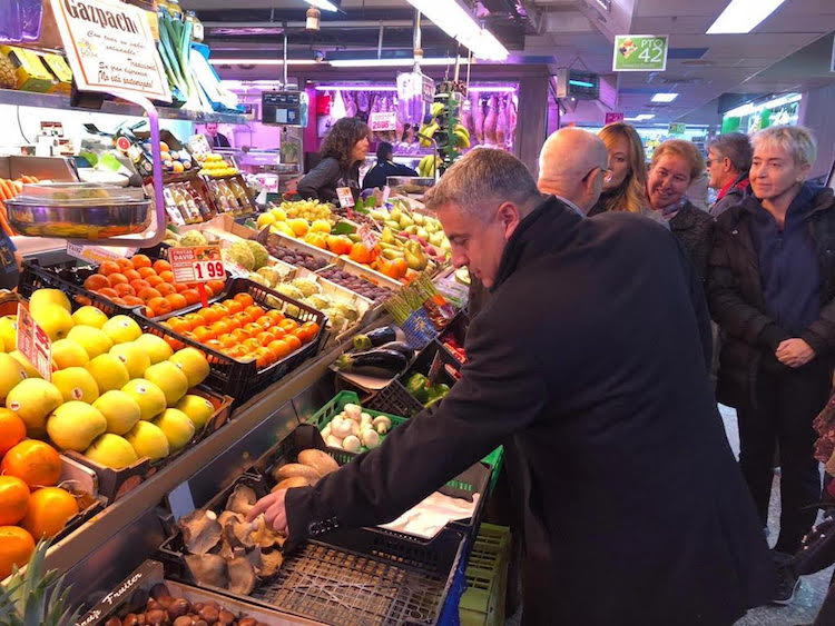 Proponen crear un directorio con todos los comercios locales que ofrecen servicio a domicilio