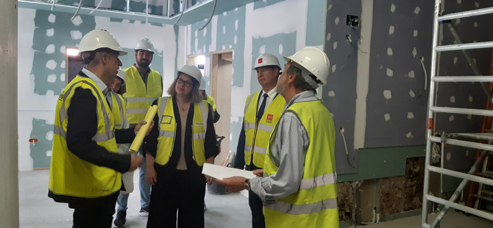 La Comunidad de Madrid reforma un centro de mayores en Móstoles para dotarlo de una sala polivalente que mejore la oferta social y de ocio del municipio
