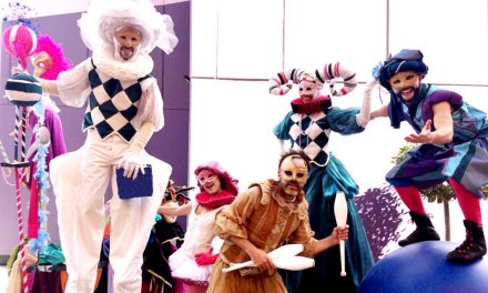 La esencia del Carnaval de Venecia llega a intu Xanadú con pasacalles y acróbatas