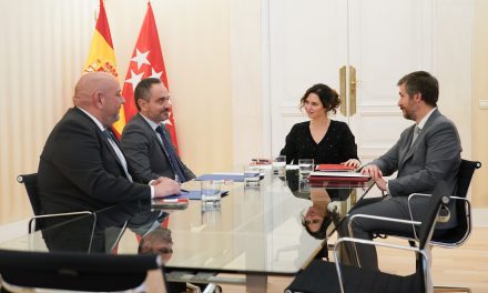 Bautista y Ayuso se reúnen para estudiar proyectos futuros para Móstoles