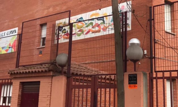 Denuncian temperaturas bajo mínimos y daños estructurales en el IES Europa de Móstoles