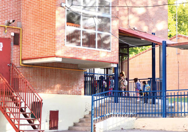 Más de 4.000 alumnos se beneficiarán del servicio de auxiliares de aseo e higiene personal