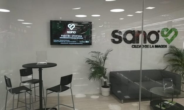 Jorge Molina ‘firma’ por Sano Center