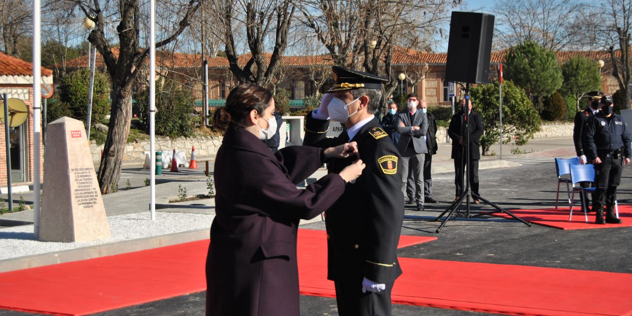 La Policía Local de Móstoles recibe la Medalla de plata al Mérito de la Comunidad de Madrid por su trabajo durante la crisis sanitaria