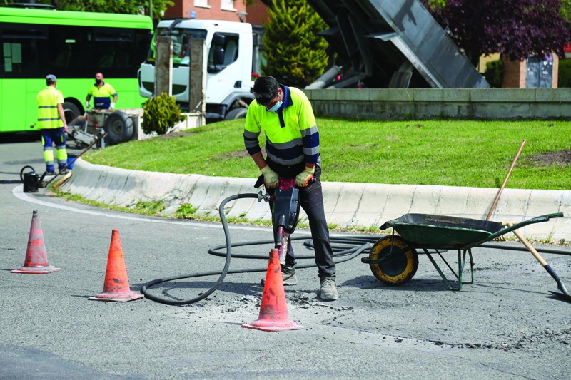 Móstoles inicia la campaña anual de bacheo en las vías públicas