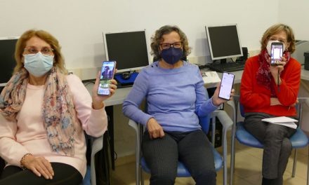 Móstoles acerca las Nuevas Tecnologías a los mayores del municipio