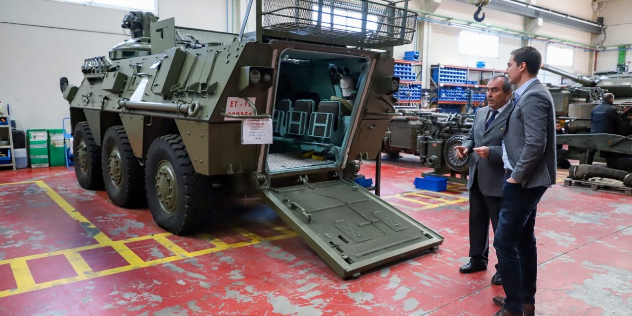 Lobato visita la fábrica de Móstoles que pone a punto los tanques Leopard para Ucrania