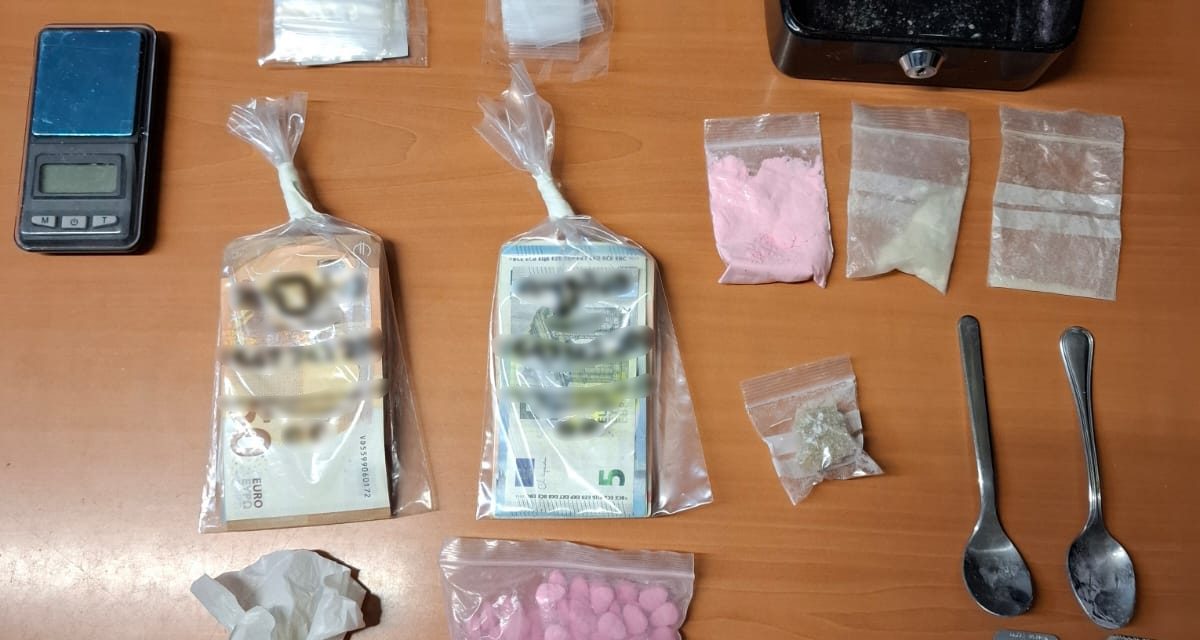 La Policía Municipal de Móstoles detiene a un hombre que vendía droga en patinete