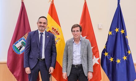 El alcalde de Móstoles se reúne con Martínez-Almeida para abordar la movilidad durante el soterramiento de la A-5