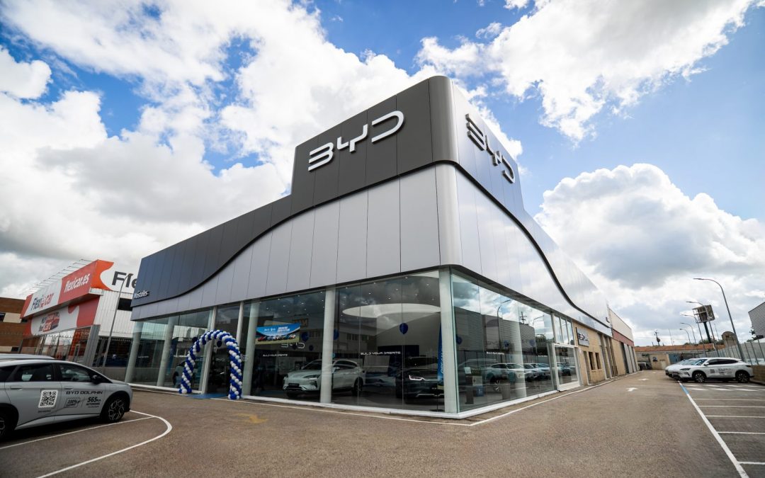 Abre el Móstoles el nuevo concesionario BYD del grupo Astara Retail