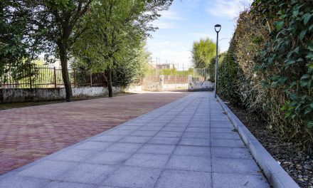 Mejorado el acceso y el aparcamiento en el entorno del CEIP Federico García Lorca de Móstoles