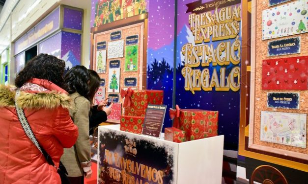 La Navidad se envuelve en inclusión: los niños con TEA crean el papel de regalo de TresAguas