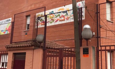 Denuncian temperaturas bajo mínimos y daños estructurales en el IES Europa de Móstoles