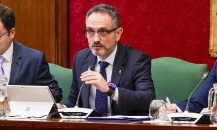 Bautista mantiene que no dimitirá tras la denuncia por presunto acoso
